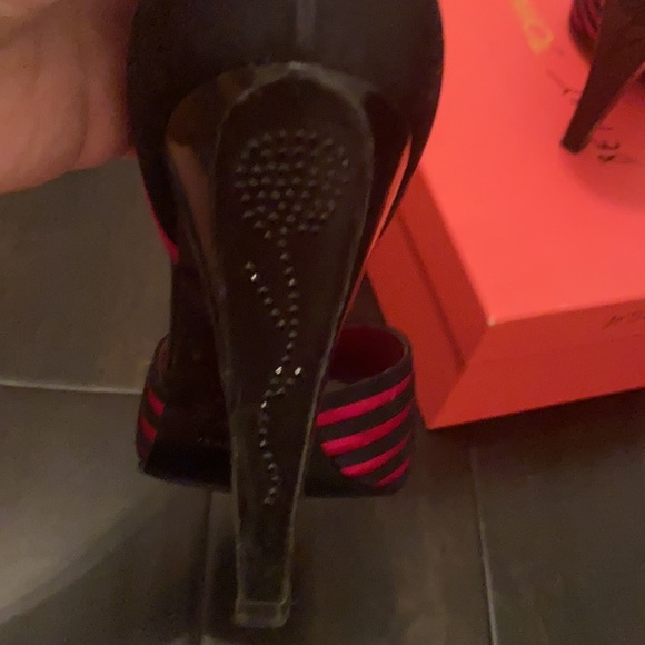 BETSEY JOHNSON Stiletto Shoes Size 7 - Picture 5 of 6